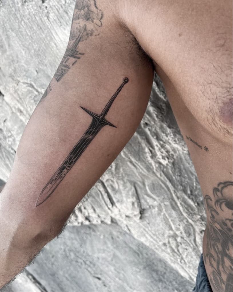 Tato Fine Line — Uluwatu 6